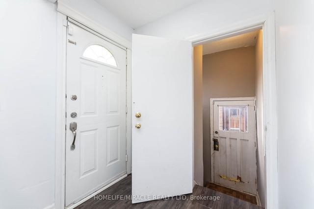 1251 Warden Ave, House detached with 3 bedrooms, 2 bathrooms and 3 parking in Toronto ON | Image 16