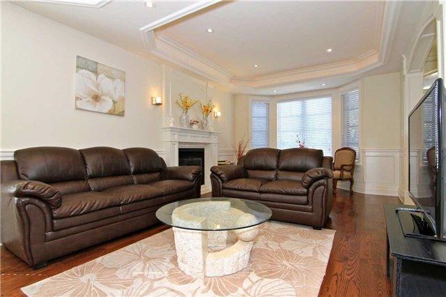 33 Bevdale Rd, House detached with 5 bedrooms, 7 bathrooms and 2 parking in Toronto ON | Image 3