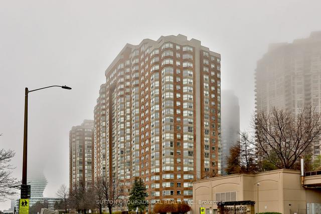 711 - 325 Webb Dr, Condo with 2 bedrooms, 2 bathrooms and 1 parking in Mississauga ON | Image 1