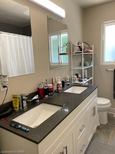 Laundry room or bedroom | Image 12