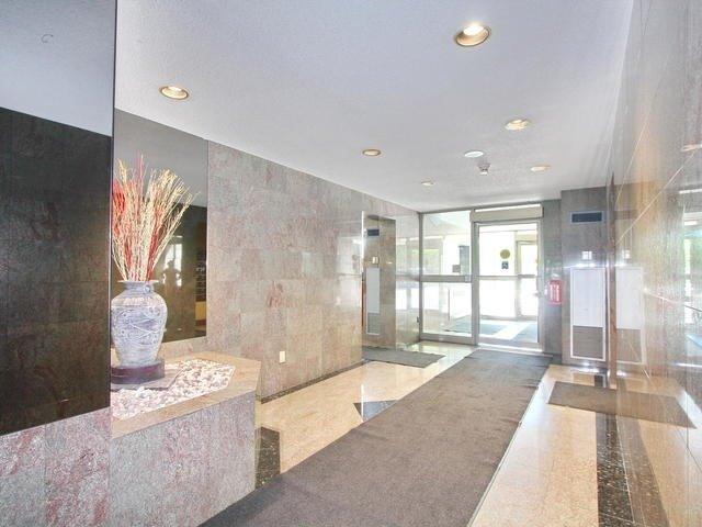 906 - 30 Malta Ave, Condo with 2 bedrooms, 2 bathrooms and 1 parking in Brampton ON | Image 19
