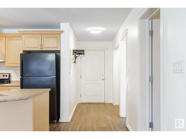 101 - 6708 90 Av Nw, Condo with 2 bedrooms, 1 bathrooms and 2 parking in Edmonton AB | Image 6