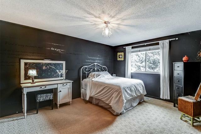 1347 Saddler Circ, House detached with 4 bedrooms, 3 bathrooms and 4 parking in Oakville ON | Image 15