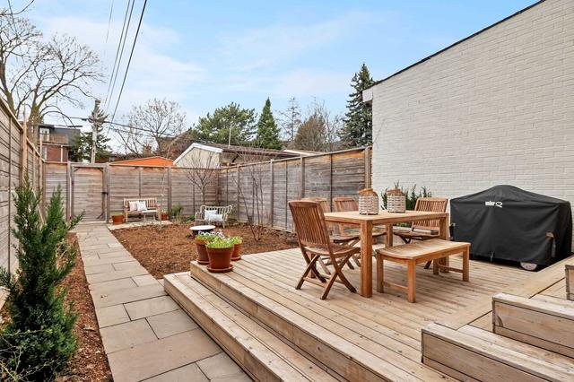 104 Lansdowne Ave, House semidetached with 4 bedrooms, 2 bathrooms and 2 parking in Toronto ON | Image 32
