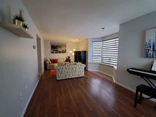 102 - 30 Chapman Crt S, Condo with 2 bedrooms, 2 bathrooms and 1 parking in London ON | Image 10