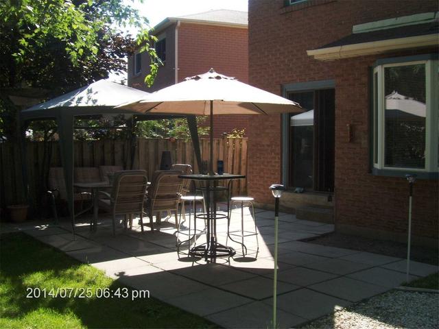 27 Barrett Cres, House detached with 3 bedrooms, 2 bathrooms and 4 parking in Ajax ON | Image 19