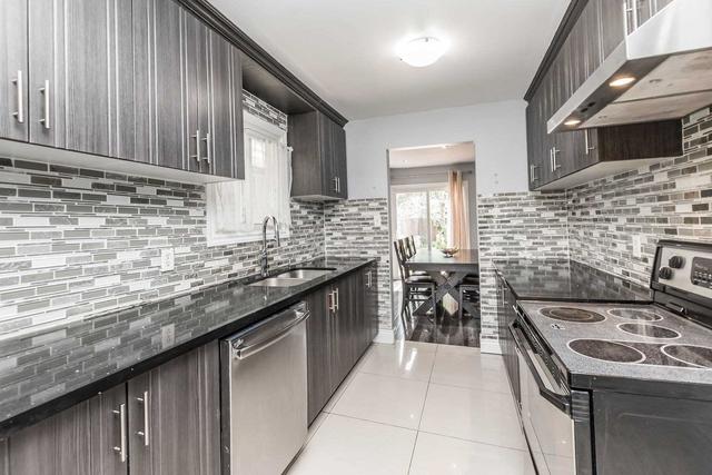 141 Murray St, House detached with 3 bedrooms, 3 bathrooms and 4 parking in Brampton ON | Image 12
