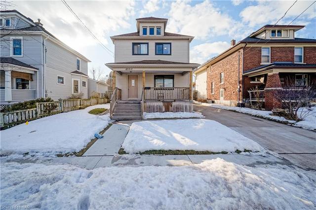 4553 Fifth Avenue, House detached with 4 bedrooms, 1 bathrooms and 4 parking in Niagara Falls ON | Image 2