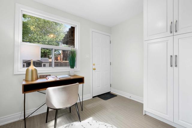 1012 Woodbine Ave, House semidetached with 3 bedrooms, 3 bathrooms and 0 parking in Toronto ON | Image 2