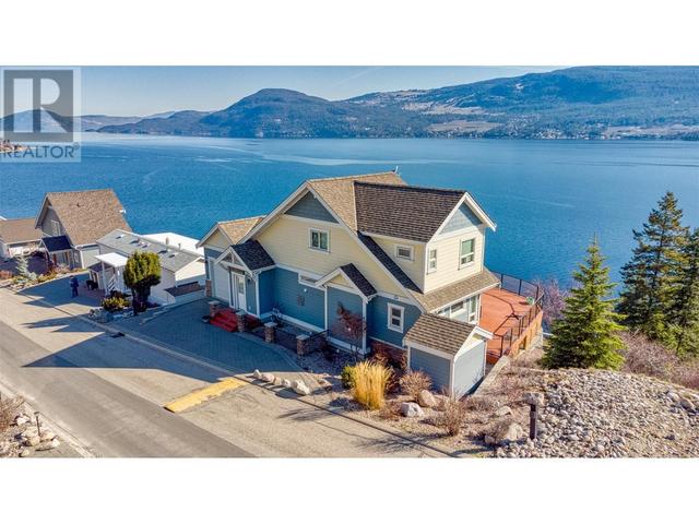 1 - 6919 Barcelona Drive, House detached with 3 bedrooms, 2 bathrooms and 3 parking in Central Okanagan West BC | Image 2