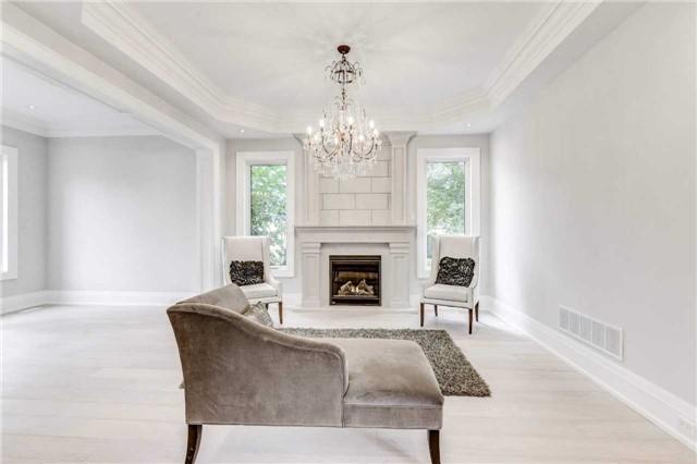 162 Oliver Pl, House detached with 4 bedrooms, 5 bathrooms and 6 parking in Oakville ON | Image 4