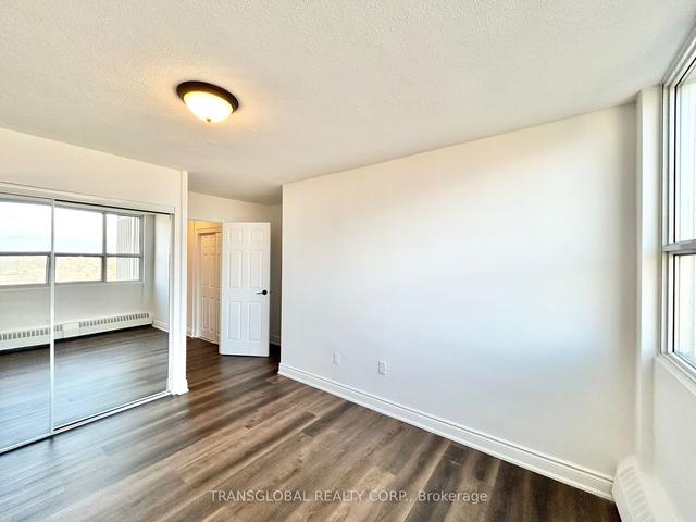904 - 2263 Marine Dr, Condo with 2 bedrooms, 1 bathrooms and 1 parking in Oakville ON | Image 7