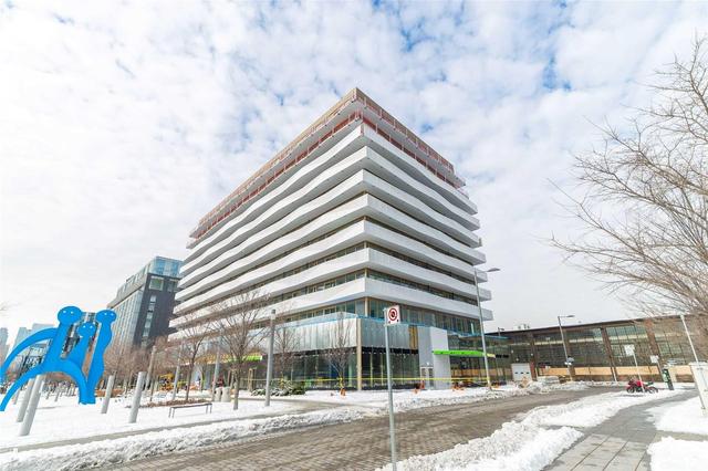 512 - 60 Tannery Rd, Condo with 1 bedrooms, 1 bathrooms and 1 parking in Toronto ON | Image 2