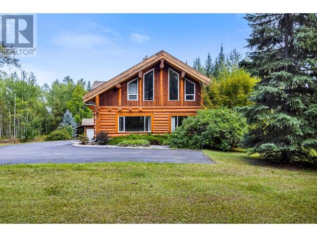 1475 Bowron Road, House detached with 4 bedrooms, 3 bathrooms and null parking in Fraser Fort George D BC | Image 1