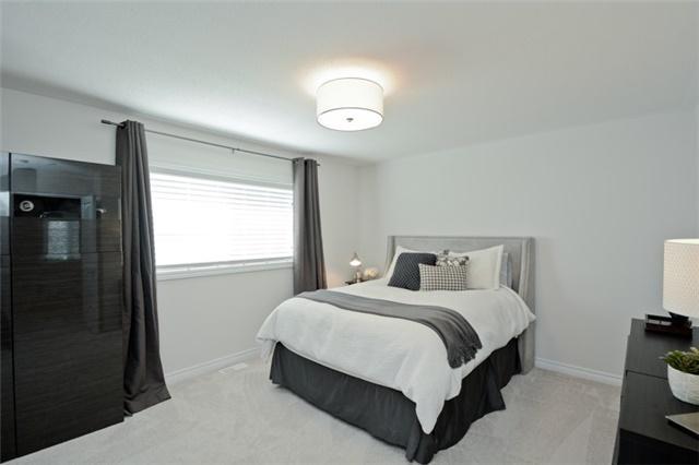 2528 Secreto Dr, House detached with 3 bedrooms, 3 bathrooms and 2 parking in Oshawa ON | Image 15