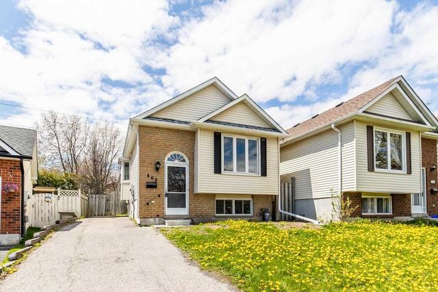 405 Pompano Crt, House attached with 1 bedrooms, 2 bathrooms and 2 parking in Oshawa ON | Image 1