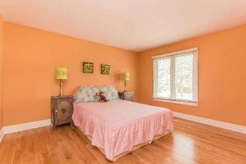 2241 Bethnal Green Rd, House detached with 3 bedrooms, 2 bathrooms and 2 parking in Oakville ON | Image 10