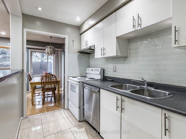 124 Kenwood Dr, Townhouse with 3 bedrooms, 3 bathrooms and 2 parking in Brampton ON | Image 25