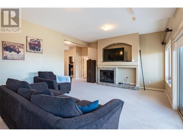 1623 Sunrise Road, House detached with 5 bedrooms, 3 bathrooms and 5 parking in Kelowna BC | Image 25
