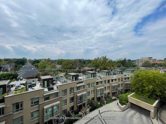 612 - 60 Berwick Ave, Condo with 1 bedrooms, 1 bathrooms and 1 parking in Toronto ON | Image 3