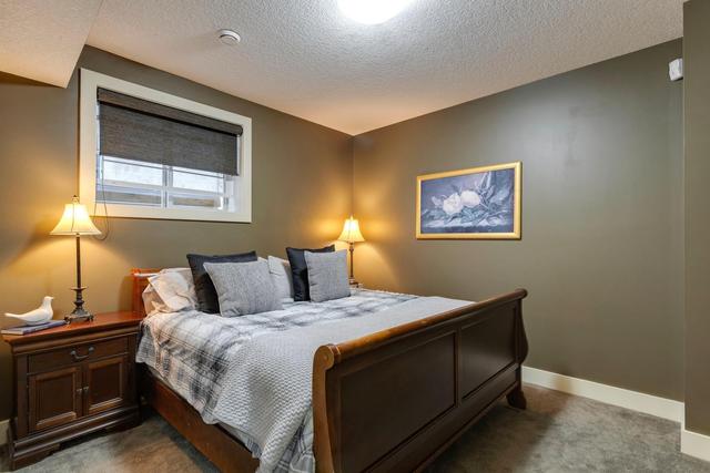 2233 8 Avenue Se, House detached with 4 bedrooms, 3 bathrooms and 2 parking in Calgary AB | Image 34