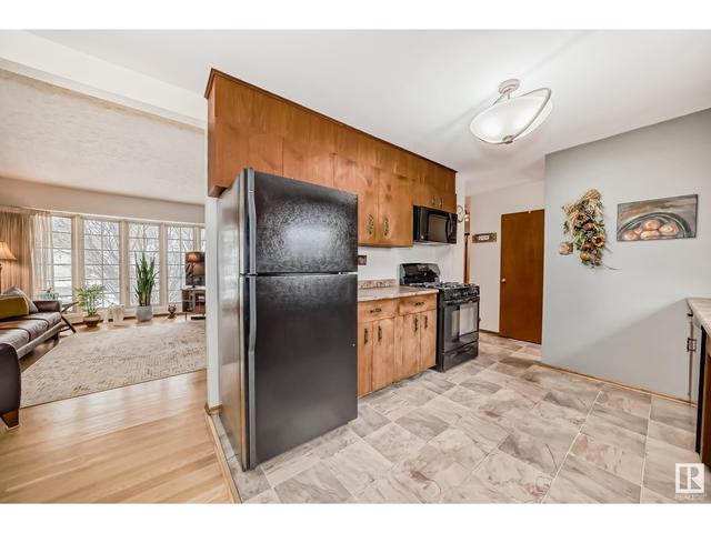 10695 61 St Nw, House detached with 4 bedrooms, 2 bathrooms and null parking in Edmonton AB | Image 5