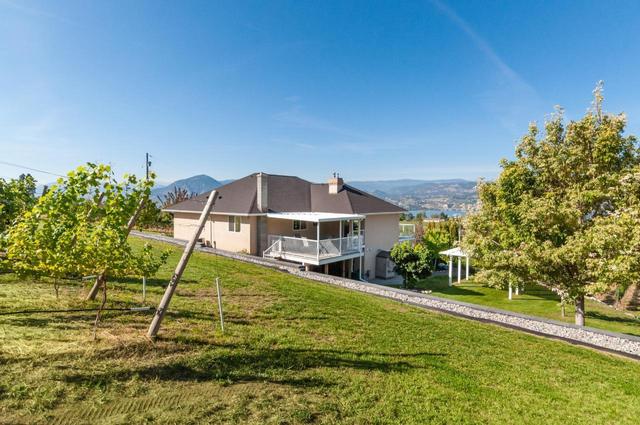3260 Mckay Road, House detached with 4 bedrooms, 3 bathrooms and 4 parking in Okanagan Similkameen E BC | Image 13