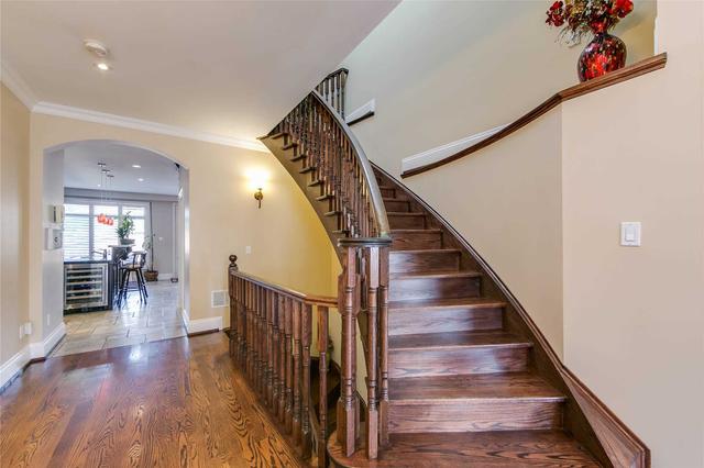 162 Locksley Ave, House detached with 3 bedrooms, 4 bathrooms and 3 parking in Toronto ON | Image 6