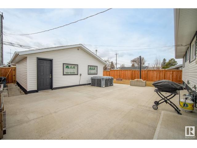 6215 94b Av Nw, House detached with 4 bedrooms, 2 bathrooms and null parking in Edmonton AB | Image 36