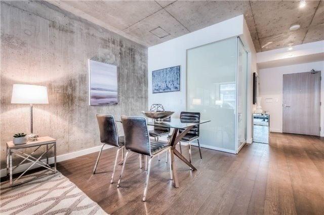 717 - 111 Bathurst St, Condo with 2 bedrooms, 1 bathrooms and 0 parking in Toronto ON | Image 5