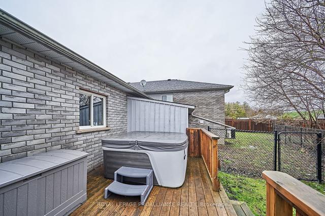 2379 Division St N, House detached with 3 bedrooms, 3 bathrooms and 10 parking in Hamilton TP ON | Image 32