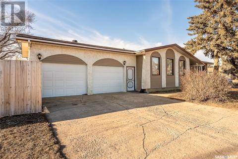 14 Wood Lily Drive, House detached with 3 bedrooms, 3 bathrooms and null parking in Moose Jaw SK | Card Image