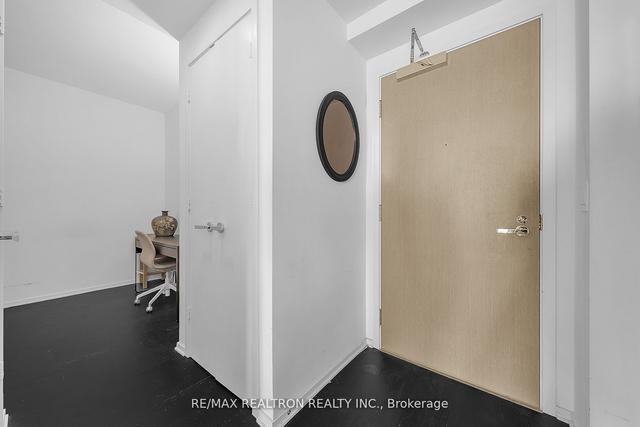 4610 - 1 Bloor St E, Condo with 1 bedrooms, 2 bathrooms and 0 parking in Toronto ON | Image 26