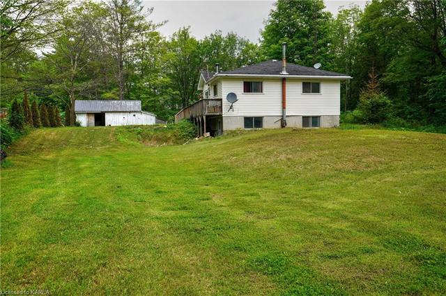 126 Bradshaw Road, House detached with 3 bedrooms, 1 bathrooms and 4 parking in South Frontenac ON | Image 19