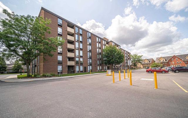 407 - 1530 Pickering Pkwy, Condo with 3 bedrooms, 2 bathrooms and 1 parking in Pickering ON | Image 10