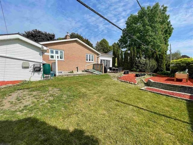 205 Glen Castle Road, House detached with 3 bedrooms, 2 bathrooms and null parking in Kingston ON | Image 31