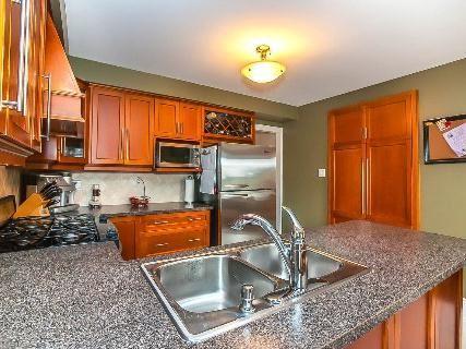 79 Pentland Cres, House detached with 3 bedrooms, 3 bathrooms and 2 parking in Vaughan ON | Image 2
