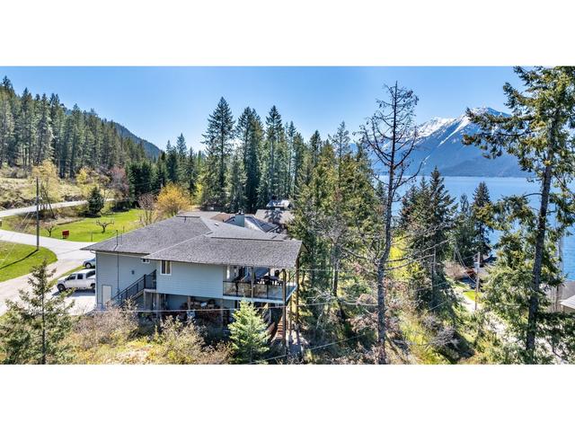 14533 Smith Road, House detached with 4 bedrooms, 3 bathrooms and null parking in Central Kootenay A BC | Image 60