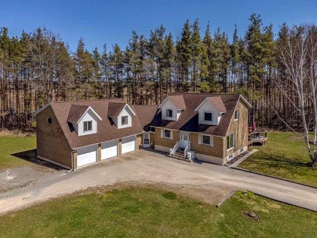 13 Tiny Flos Townline, House detached with 3 bedrooms, 3 bathrooms and 23 parking in Springwater ON | Card Image