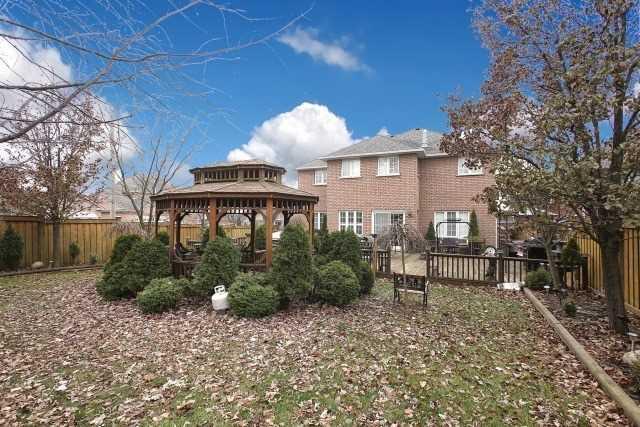 1439 Greenvalley Tr, House detached with 4 bedrooms, 4 bathrooms and 2 parking in Oshawa ON | Image 6