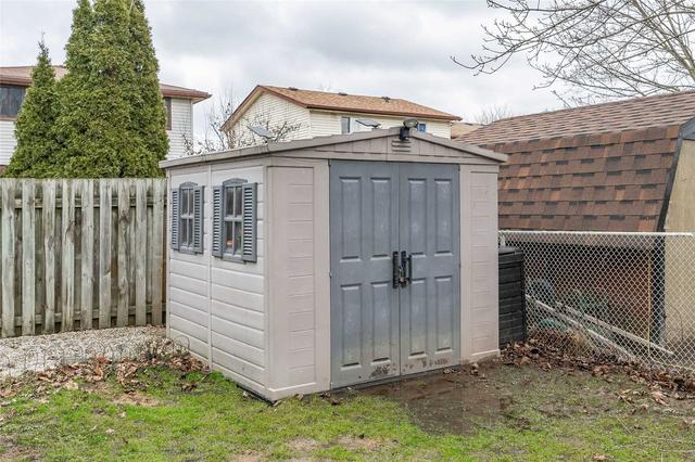 42 Upton Cres, House detached with 3 bedrooms, 2 bathrooms and 3 parking in Guelph ON | Image 31