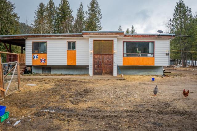 101 Champion Park Road, House detached with 4 bedrooms, 2 bathrooms and null parking in Kootenay Boundary A BC | Image 83