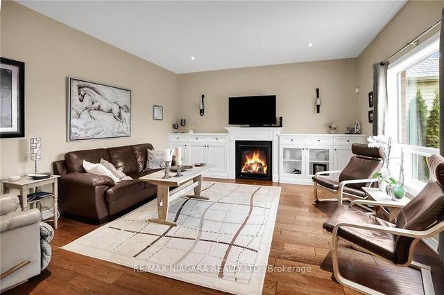 4512 Cinnamon Grve, House detached with 4 bedrooms, 3 bathrooms and 6 parking in Niagara Falls ON | Image 8