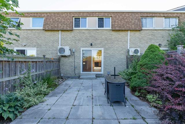 44 - 121 Centennial Rd, Townhouse with 3 bedrooms, 2 bathrooms and 2 parking in Toronto ON | Image 31