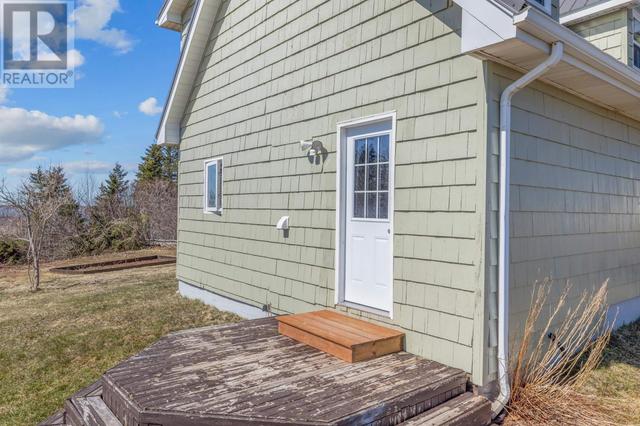 4 Green Street, House detached with 2 bedrooms, 1 bathrooms and null parking in Souris PE | Image 9