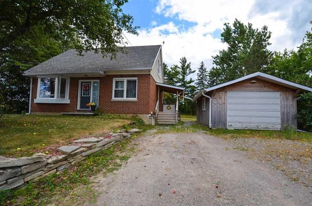 187 Colborne St W, House detached with 3 bedrooms, 2 bathrooms and 10 parking in Kawartha Lakes ON | Image 1