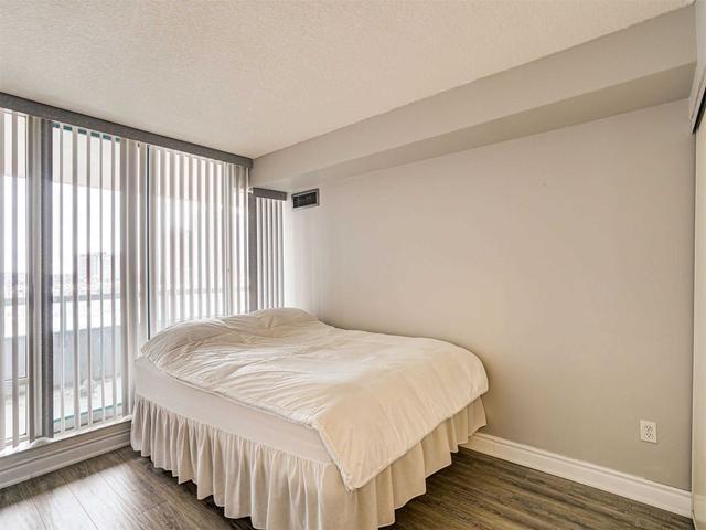 710 - 550 Webb Dr, Condo with 2 bedrooms, 2 bathrooms and 1 parking in Mississauga ON | Image 9