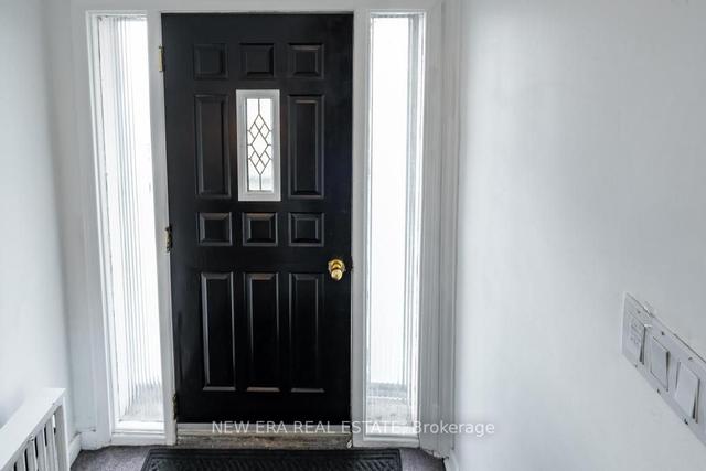 388a Whitmore Ave, House detached with 4 bedrooms, 2 bathrooms and 3 parking in Toronto ON | Image 23