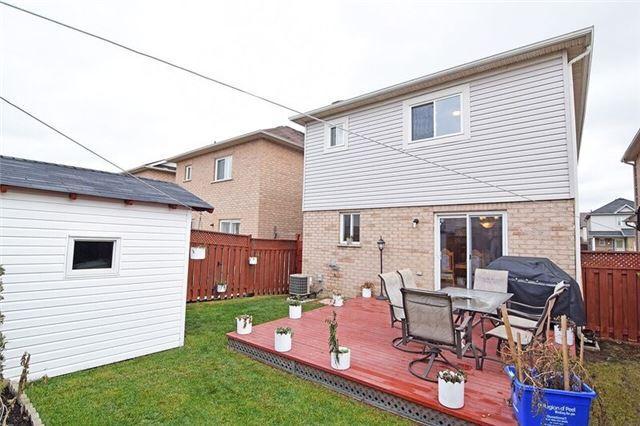 13 Earl Grey Cres, House detached with 3 bedrooms, 3 bathrooms and 2 parking in Brampton ON | Image 15