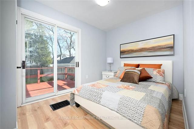 213 East 28th St, House detached with 4 bedrooms, 3 bathrooms and 3 parking in Hamilton ON | Image 10